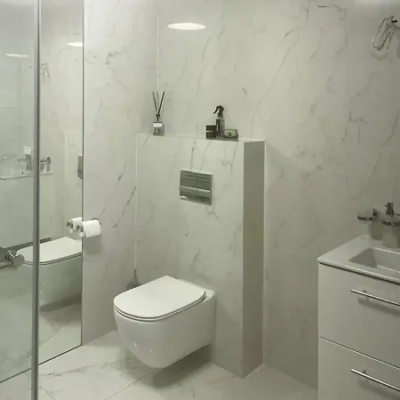 Hipodromo Street Апартаменти